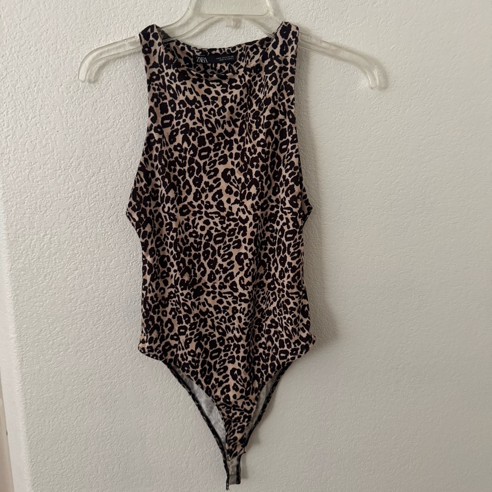 3/$15 Zara Leopard Print Bodysuit